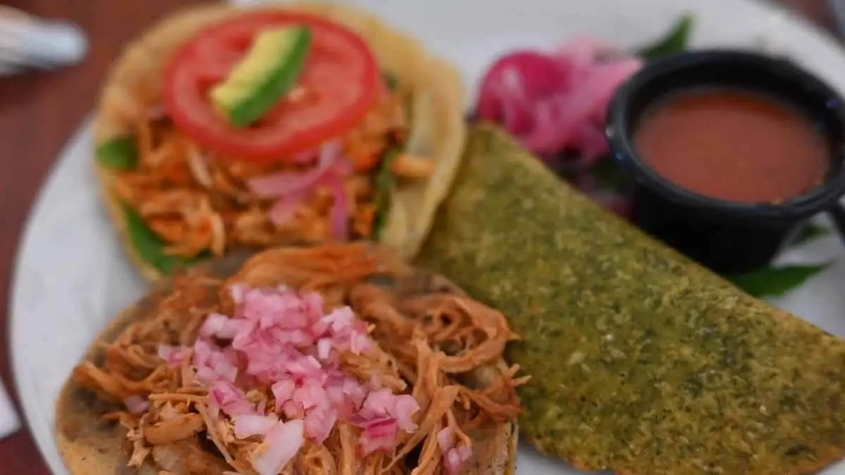 Salbutes yucatecan regional food